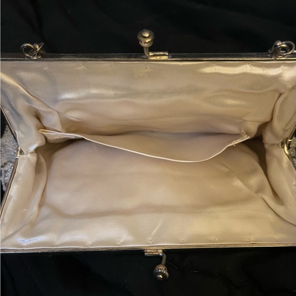 Vintage White and Gray Beaded Women's Evening Bag Clutch Purse Metal Chain Strap - Picture 8 of 9